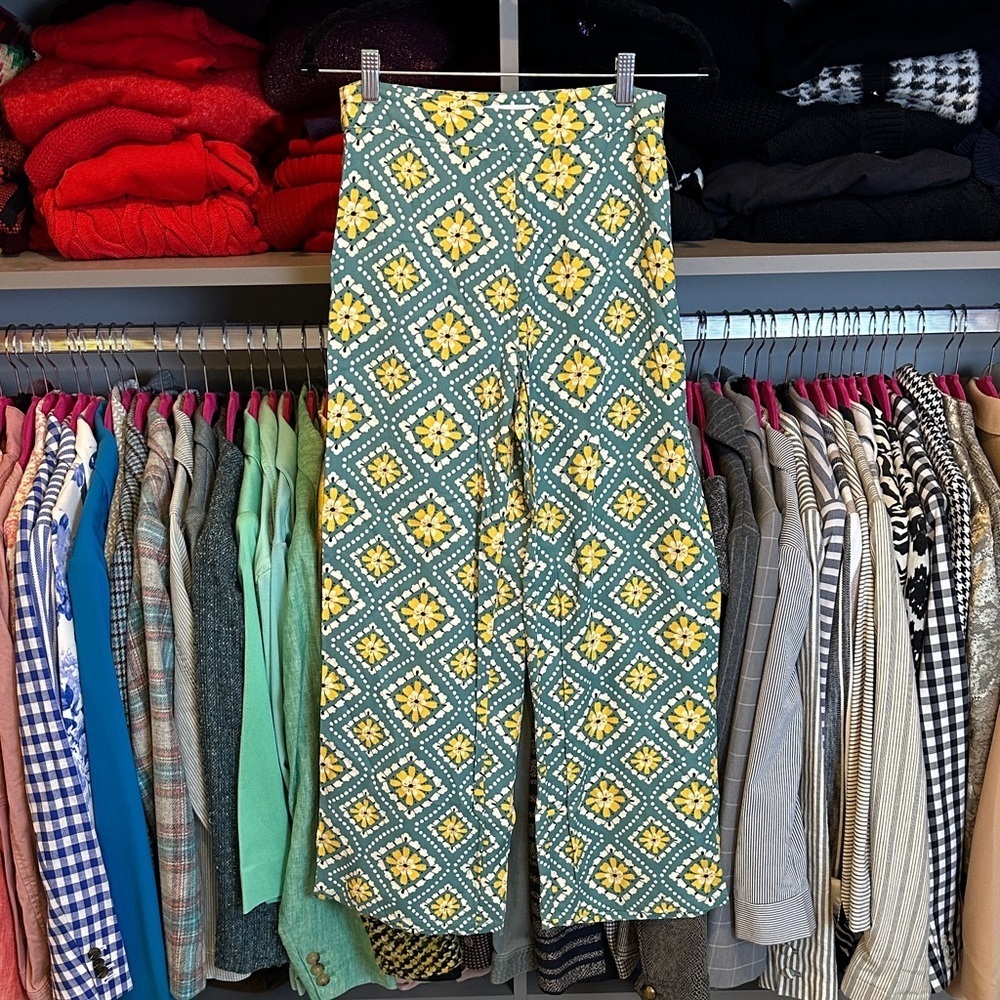 O’neill sage/yellow floral side zipper closure wide leg pants size 27 NWOT